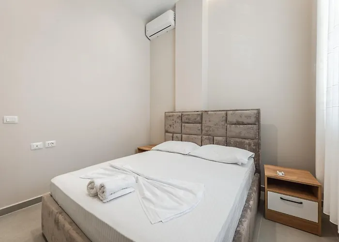 Summer D&a Apartament Golem (Tirana)