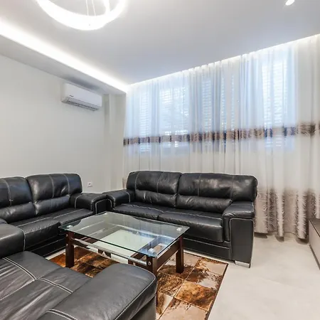 Summer D&a Apartament *