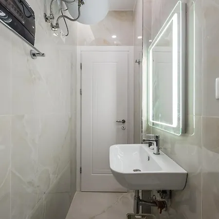 Summer D&a Apartament Golem (Tirana)