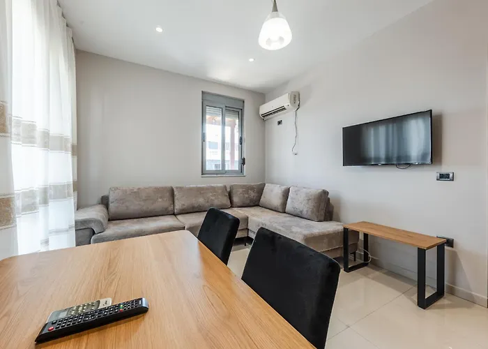 Summer D&a Apartment Golem (Tirana)