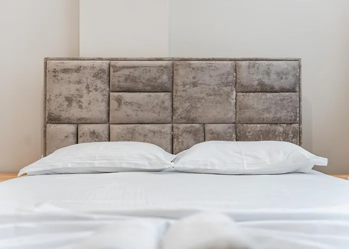 Summer D&a Apartment