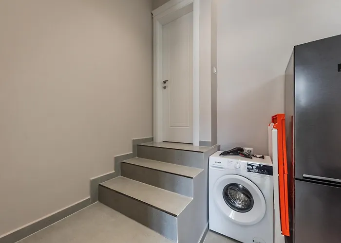 Summer D&a * Golem (Tirana)