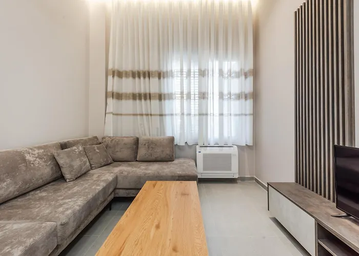 Summer D&a Apartment